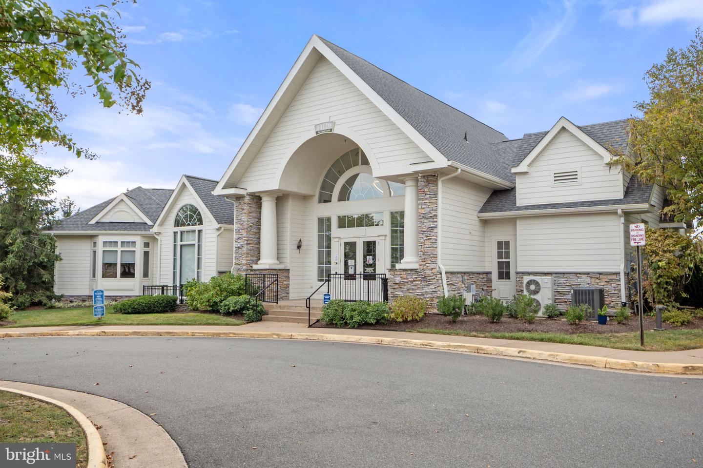 1621 LADUE CT #105, WOODBRIDGE, Virginia 22191, 2 Bedrooms Bedrooms, ,2 BathroomsBathrooms,Residential,For sale,1621 LADUE CT #105,VAPW2105054 MLS # VAPW2105054