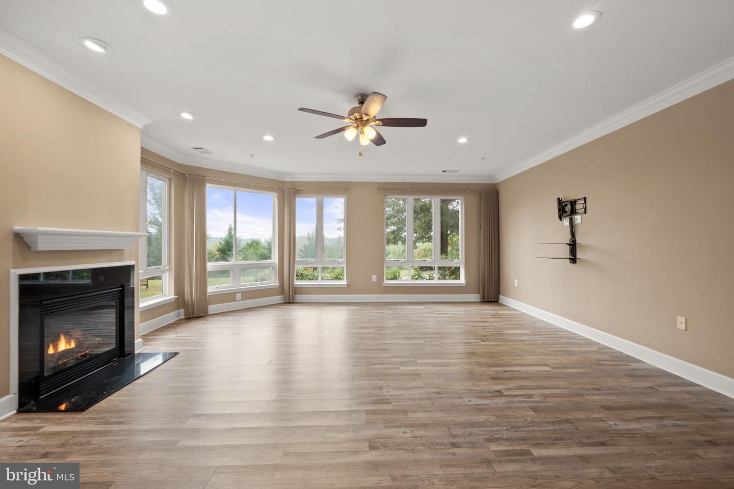 1621 LADUE CT #105, WOODBRIDGE, Virginia 22191, 2 Bedrooms Bedrooms, ,2 BathroomsBathrooms,Residential,For sale,1621 LADUE CT #105,VAPW2105054 MLS # VAPW2105054