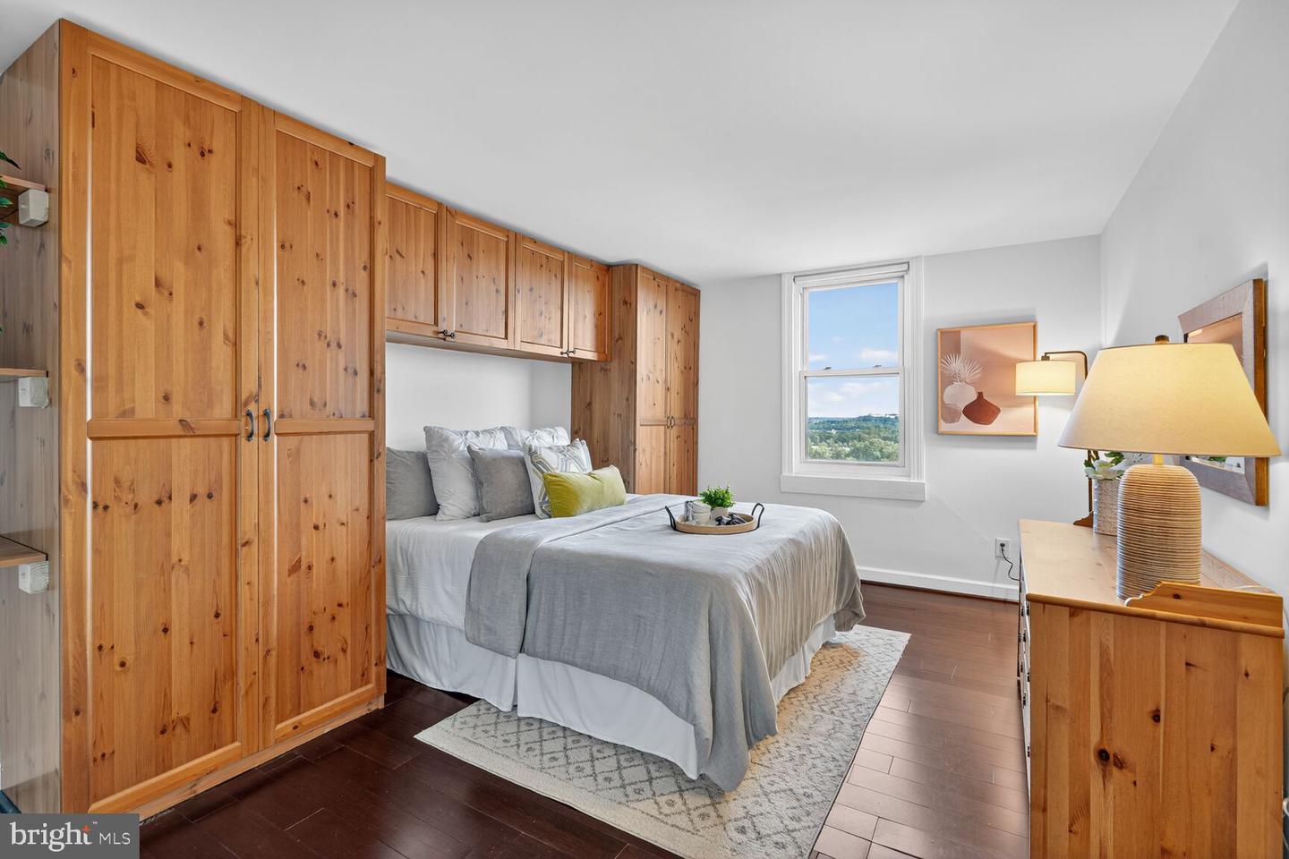 4600 DUKE ST #1300, ALEXANDRIA, Virginia 22304, 1 Bedroom Bedrooms, ,1 BathroomBathrooms,Residential,For sale,4600 DUKE ST #1300,VAAX2050330 MLS # VAAX2050330