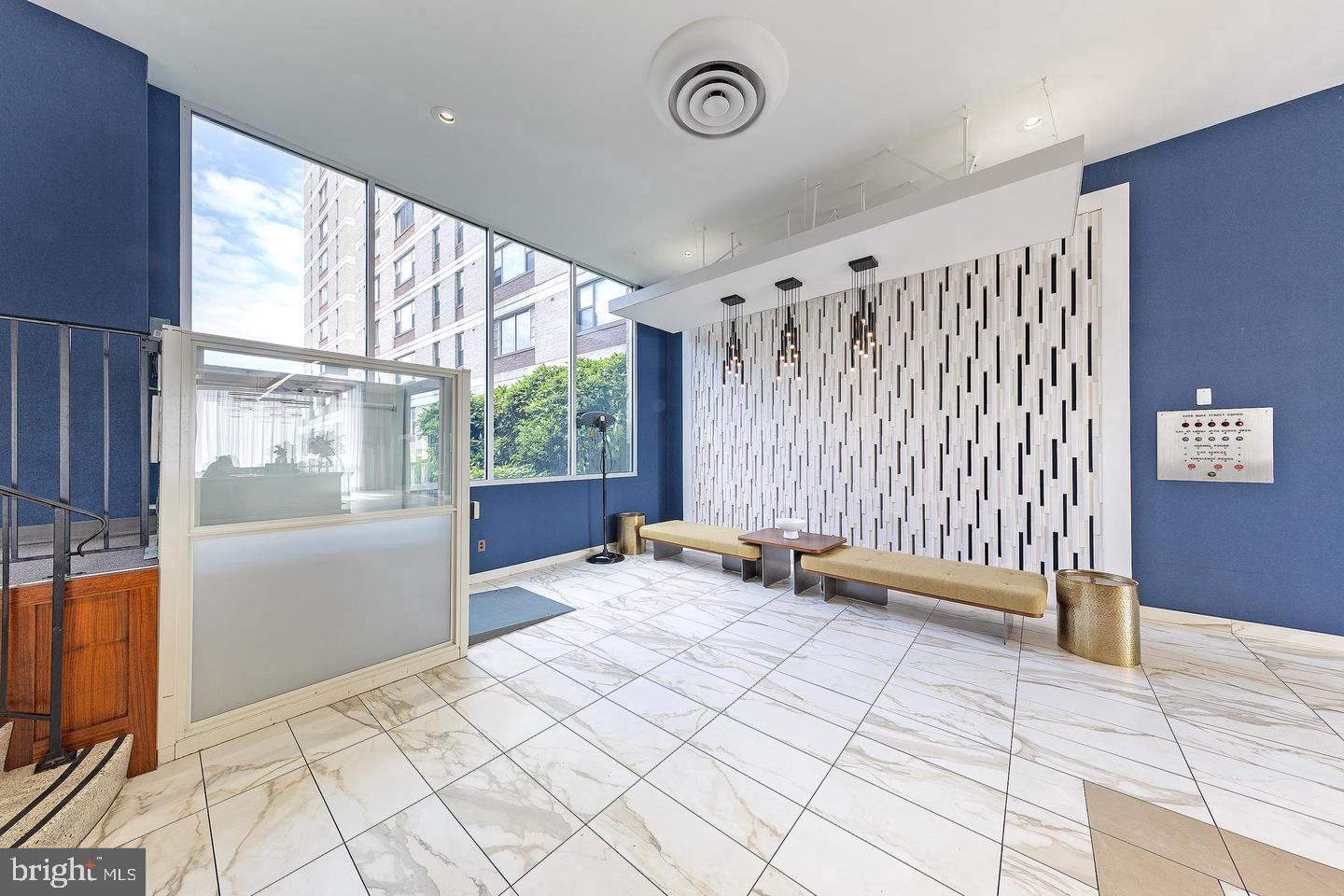 4600 DUKE ST #1300, ALEXANDRIA, Virginia 22304, 1 Bedroom Bedrooms, ,1 BathroomBathrooms,Residential,For sale,4600 DUKE ST #1300,VAAX2050330 MLS # VAAX2050330