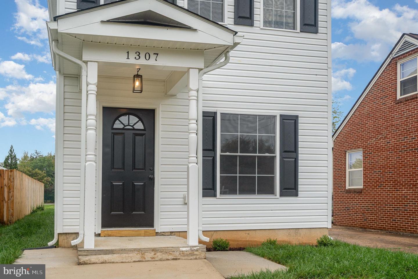 1307 CARDWELL ST, FREDERICKSBURG, Virginia 22401, 3 Bedrooms Bedrooms, ,2 BathroomsBathrooms,Residential,For sale,1307 CARDWELL ST,VAFB2009036 MLS # VAFB2009036