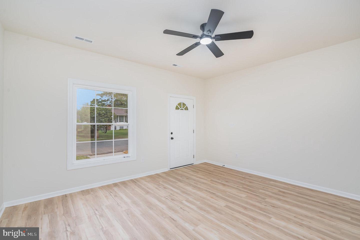 1307 CARDWELL ST, FREDERICKSBURG, Virginia 22401, 3 Bedrooms Bedrooms, ,2 BathroomsBathrooms,Residential,For sale,1307 CARDWELL ST,VAFB2009036 MLS # VAFB2009036