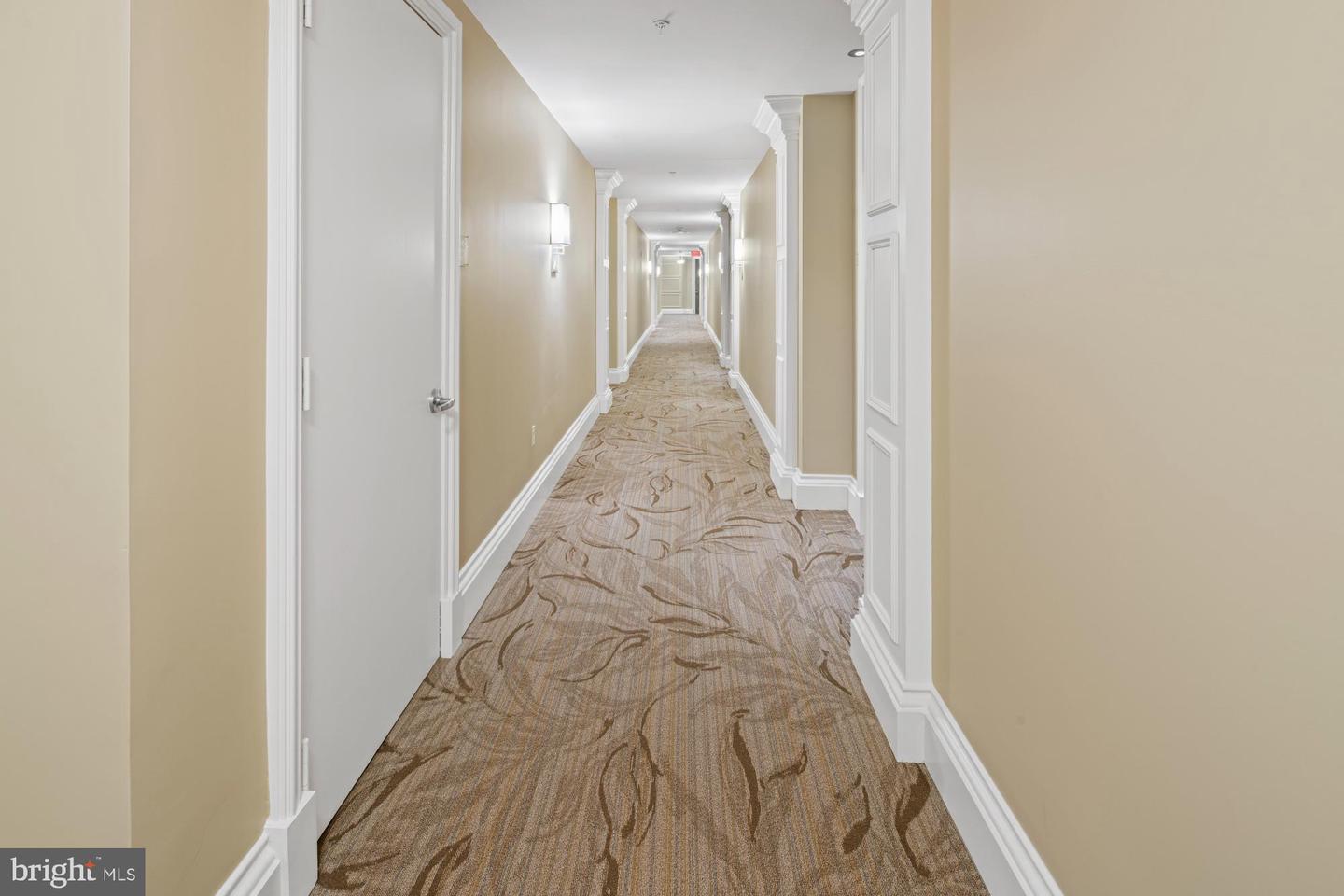 8220 CRESTWOOD HEIGHTS DR #1215, MCLEAN, Virginia 22102, 2 Bedrooms Bedrooms, 4 Rooms Rooms,2 BathroomsBathrooms,Residential,For sale,8220 CRESTWOOD HEIGHTS DR #1215,VAFX2269932 MLS # VAFX2269932