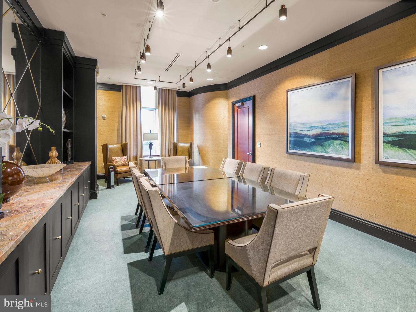 8220 CRESTWOOD HEIGHTS DR #1215, MCLEAN, Virginia 22102, 2 Bedrooms Bedrooms, 4 Rooms Rooms,2 BathroomsBathrooms,Residential,For sale,8220 CRESTWOOD HEIGHTS DR #1215,VAFX2269932 MLS # VAFX2269932
