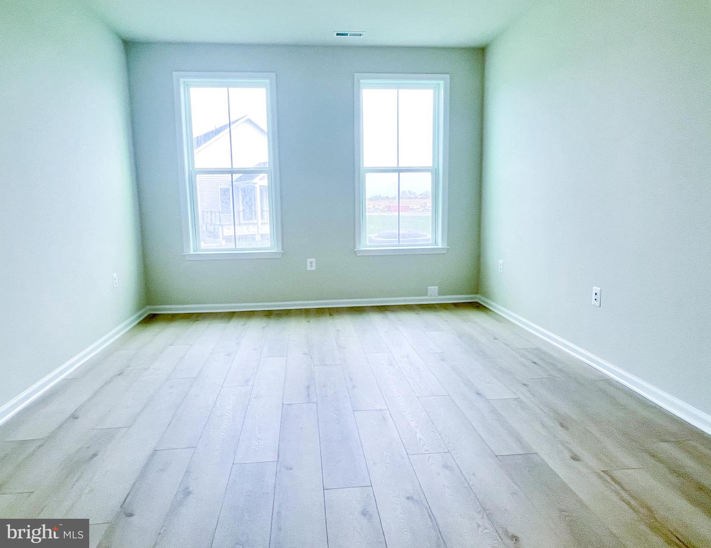 105 VERMILLION LN, WINCHESTER, Virginia 22603, 3 Bedrooms Bedrooms, ,2 BathroomsBathrooms,Residential,For sale,105 VERMILLION LN,VAFV2037114 MLS # VAFV2037114