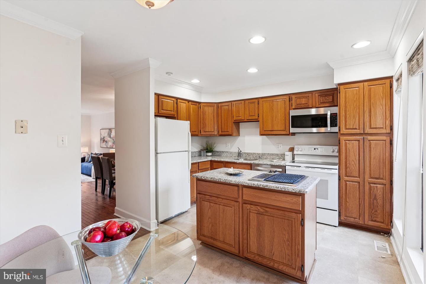 4421 7TH ST N, ARLINGTON, Virginia 22203, 3 Bedrooms Bedrooms, ,2 BathroomsBathrooms,Residential,For sale,4421 7TH ST N,VAAR2064302 MLS # VAAR2064302