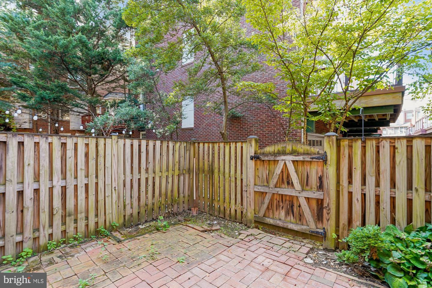 4421 7TH ST N, ARLINGTON, Virginia 22203, 3 Bedrooms Bedrooms, ,2 BathroomsBathrooms,Residential,For sale,4421 7TH ST N,VAAR2064302 MLS # VAAR2064302