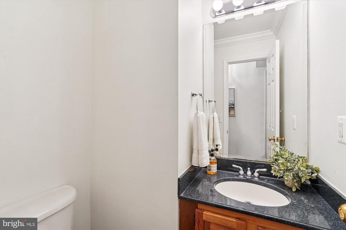 4421 7TH ST N, ARLINGTON, Virginia 22203, 3 Bedrooms Bedrooms, ,2 BathroomsBathrooms,Residential,For sale,4421 7TH ST N,VAAR2064302 MLS # VAAR2064302