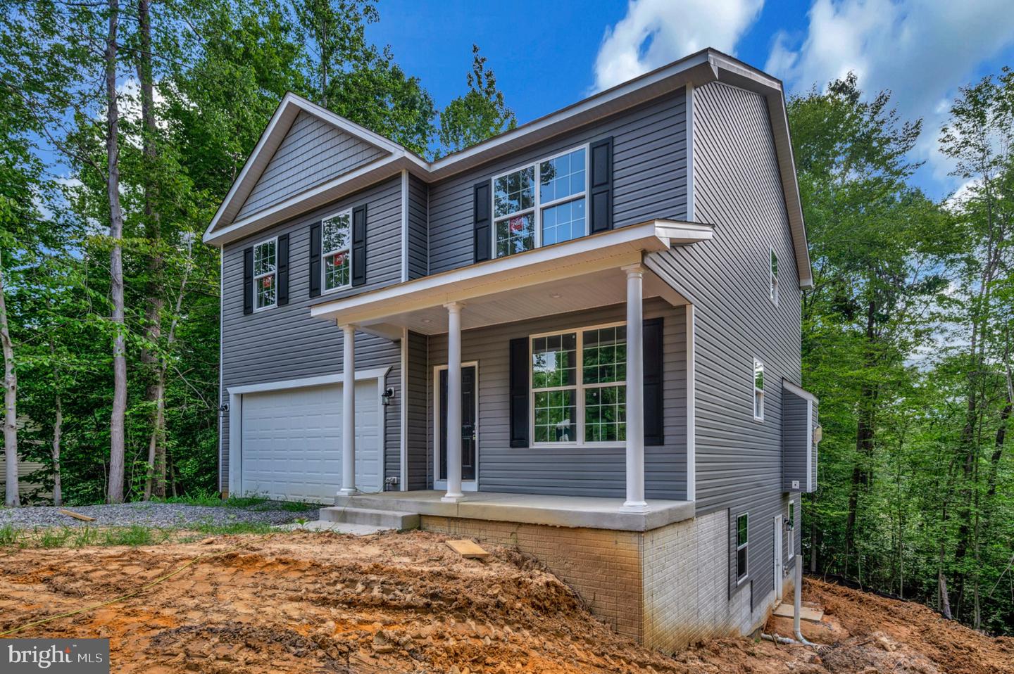 6077 HAMLIN CIR, KING GEORGE, Virginia 22485, 4 Bedrooms Bedrooms, 7 Rooms Rooms,2 BathroomsBathrooms,Residential,For sale,6077 HAMLIN CIR,VAKG2006788 MLS # VAKG2006788