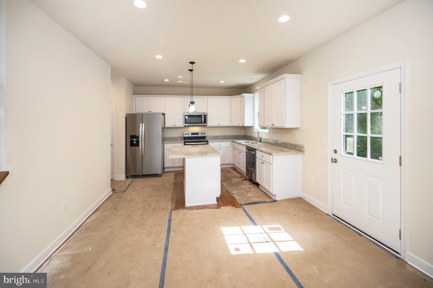 6077 HAMLIN CIR, KING GEORGE, Virginia 22485, 4 Bedrooms Bedrooms, 7 Rooms Rooms,2 BathroomsBathrooms,Residential,For sale,6077 HAMLIN CIR,VAKG2006788 MLS # VAKG2006788