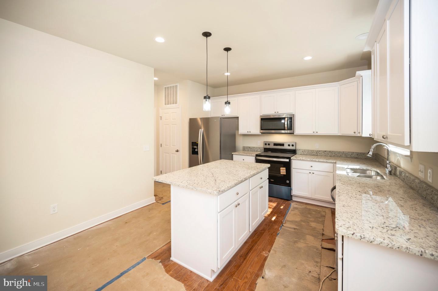 6077 HAMLIN CIR, KING GEORGE, Virginia 22485, 4 Bedrooms Bedrooms, 7 Rooms Rooms,2 BathroomsBathrooms,Residential,For sale,6077 HAMLIN CIR,VAKG2006788 MLS # VAKG2006788
