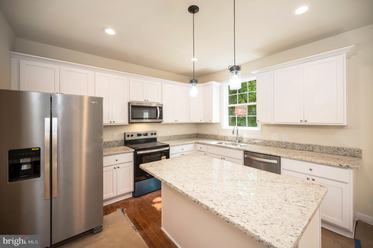 6077 HAMLIN CIR, KING GEORGE, Virginia 22485, 4 Bedrooms Bedrooms, 7 Rooms Rooms,2 BathroomsBathrooms,Residential,For sale,6077 HAMLIN CIR,VAKG2006788 MLS # VAKG2006788