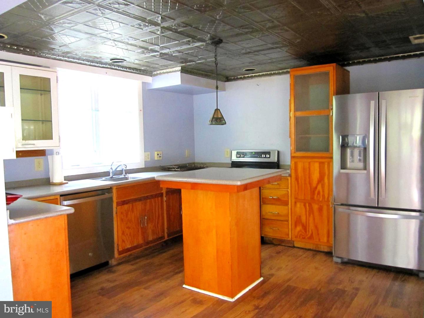 17 DAVIS CT, BASYE, Virginia 22810, ,Residential,For sale,17 DAVIS CT,VASH2012326 MLS # VASH2012326