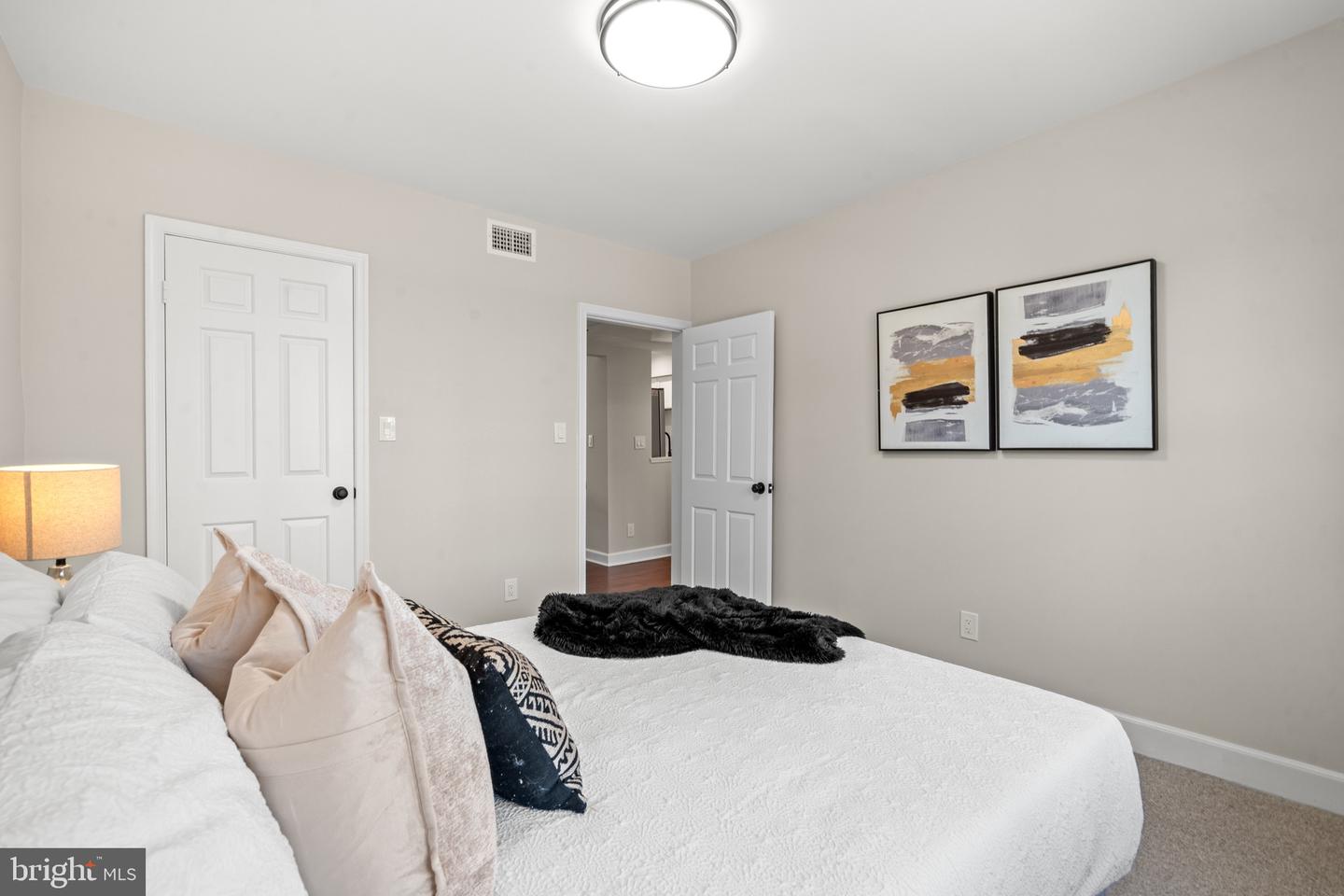1205 N PITT #3C, ALEXANDRIA, Virginia 22314, 2 Bedrooms Bedrooms, 3 Rooms Rooms,1 BathroomBathrooms,Residential,For sale,1205 N PITT #3C,VAAX2049276 MLS # VAAX2049276