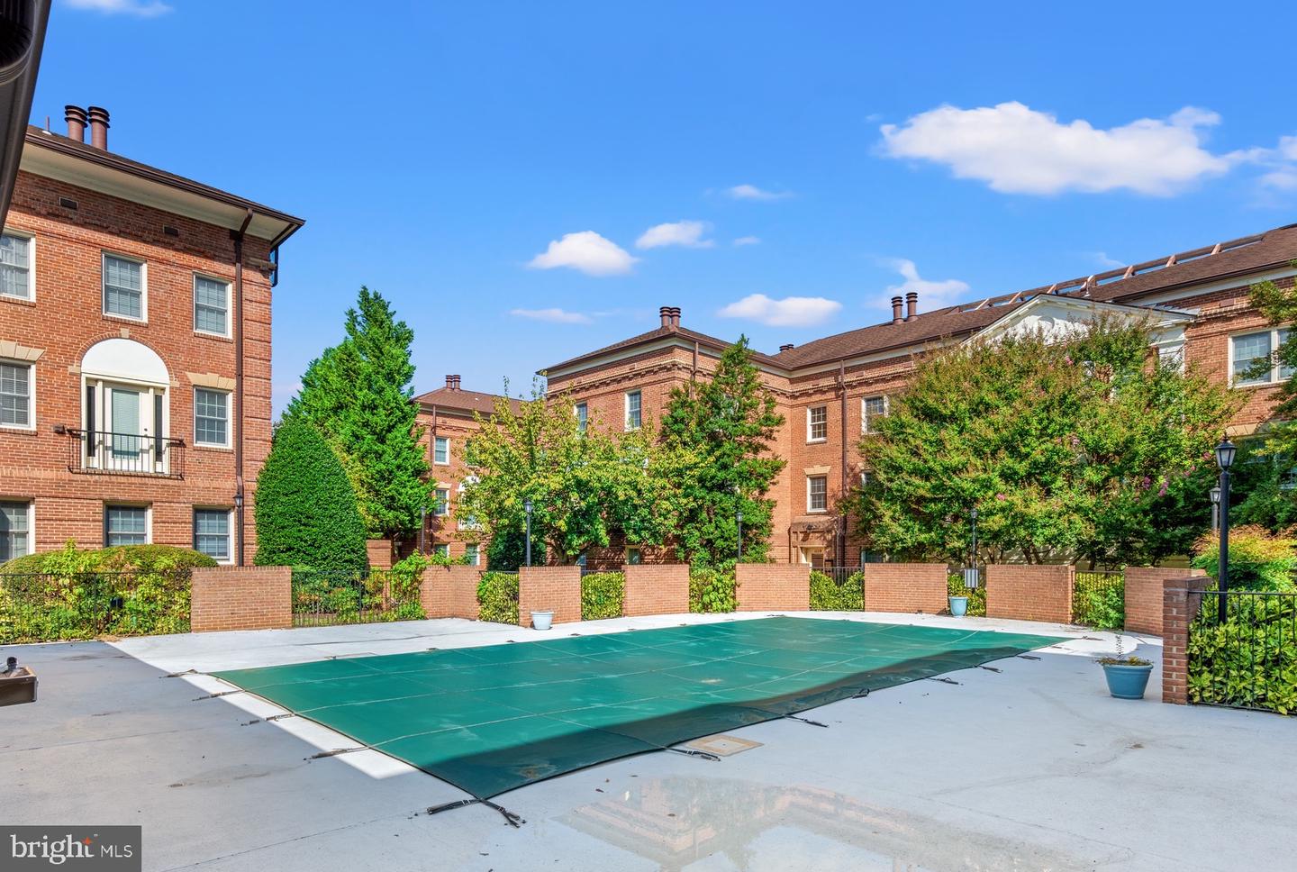 1205 N PITT #3C, ALEXANDRIA, Virginia 22314, 2 Bedrooms Bedrooms, 3 Rooms Rooms,1 BathroomBathrooms,Residential,For sale,1205 N PITT #3C,VAAX2049276 MLS # VAAX2049276