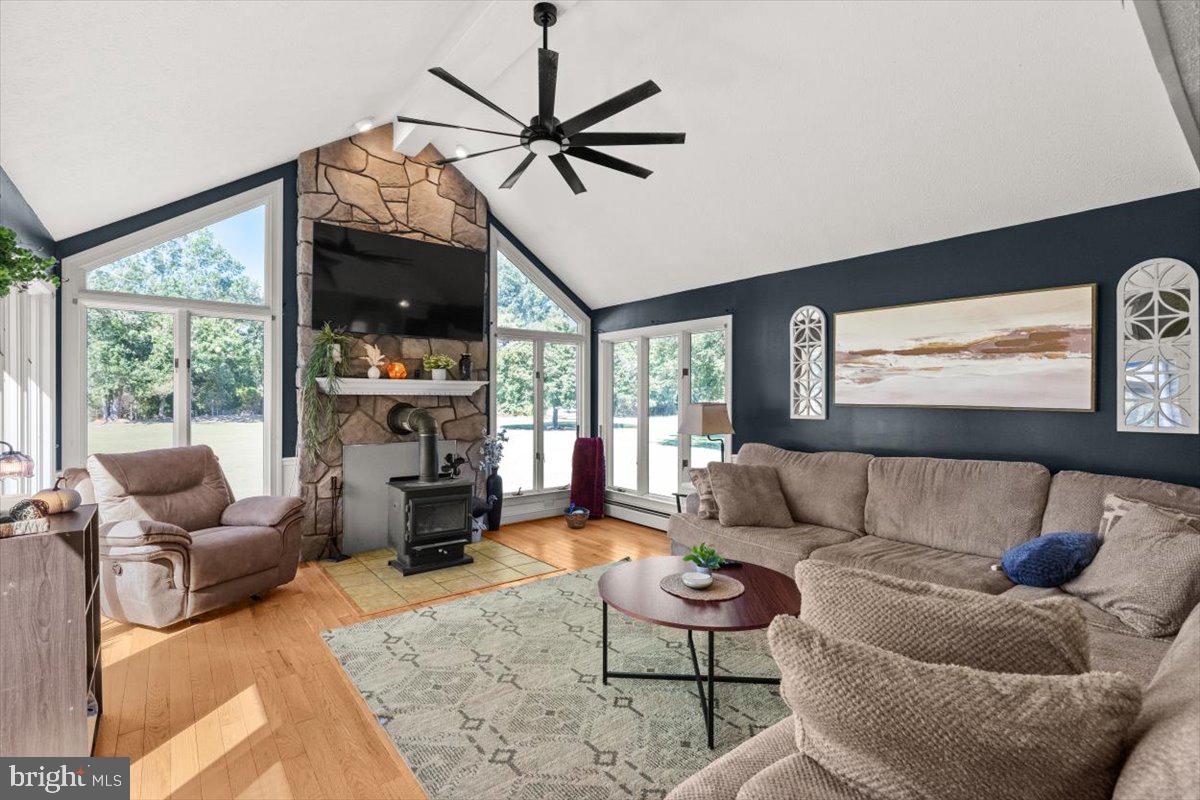 174 MARTIN ST, LURAY, Virginia 22835, 3 Bedrooms Bedrooms, ,3 BathroomsBathrooms,Residential,For sale,174 MARTIN ST,VAPA2005340 MLS # VAPA2005340