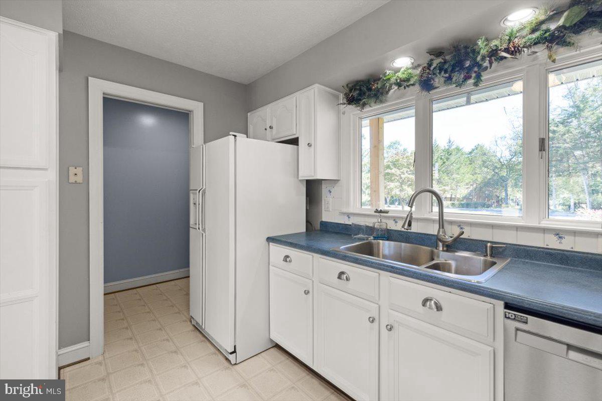 174 MARTIN ST, LURAY, Virginia 22835, 3 Bedrooms Bedrooms, ,3 BathroomsBathrooms,Residential,For sale,174 MARTIN ST,VAPA2005340 MLS # VAPA2005340