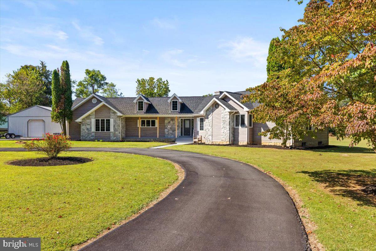 174 MARTIN ST, LURAY, Virginia 22835, 3 Bedrooms Bedrooms, ,3 BathroomsBathrooms,Residential,For sale,174 MARTIN ST,VAPA2005340 MLS # VAPA2005340