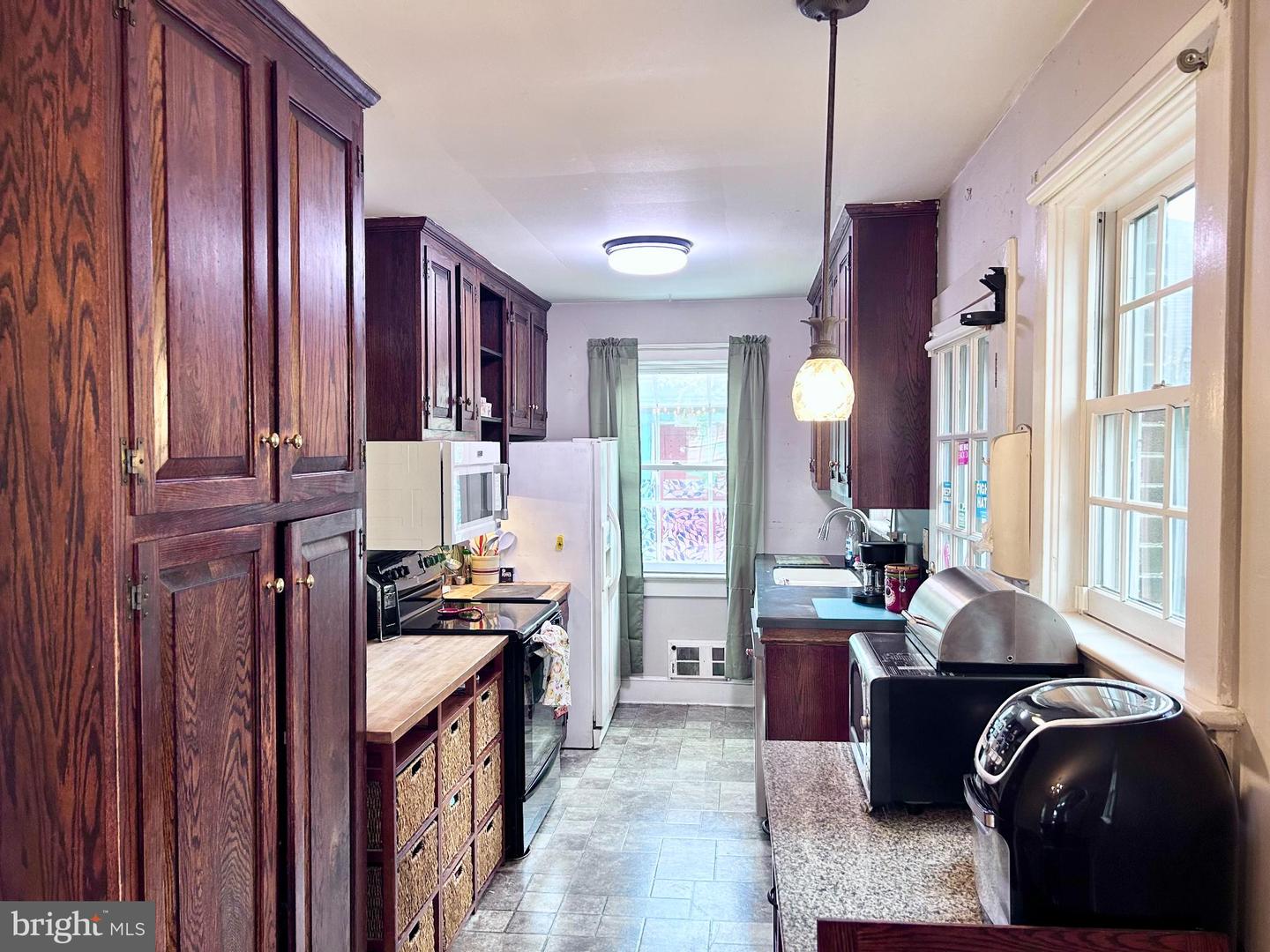 1209 PARCELL ST, FREDERICKSBURG, Virginia 22401, 4 Bedrooms Bedrooms, 16 Rooms Rooms,2 BathroomsBathrooms,Residential,For sale,1209 PARCELL ST,VAFB2008926 MLS # VAFB2008926