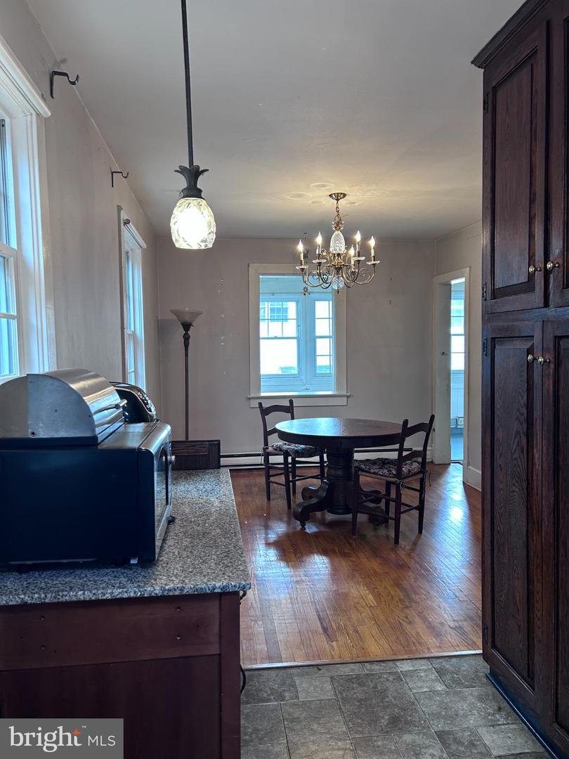 1209 PARCELL ST, FREDERICKSBURG, Virginia 22401, 4 Bedrooms Bedrooms, 16 Rooms Rooms,2 BathroomsBathrooms,Residential,For sale,1209 PARCELL ST,VAFB2008926 MLS # VAFB2008926