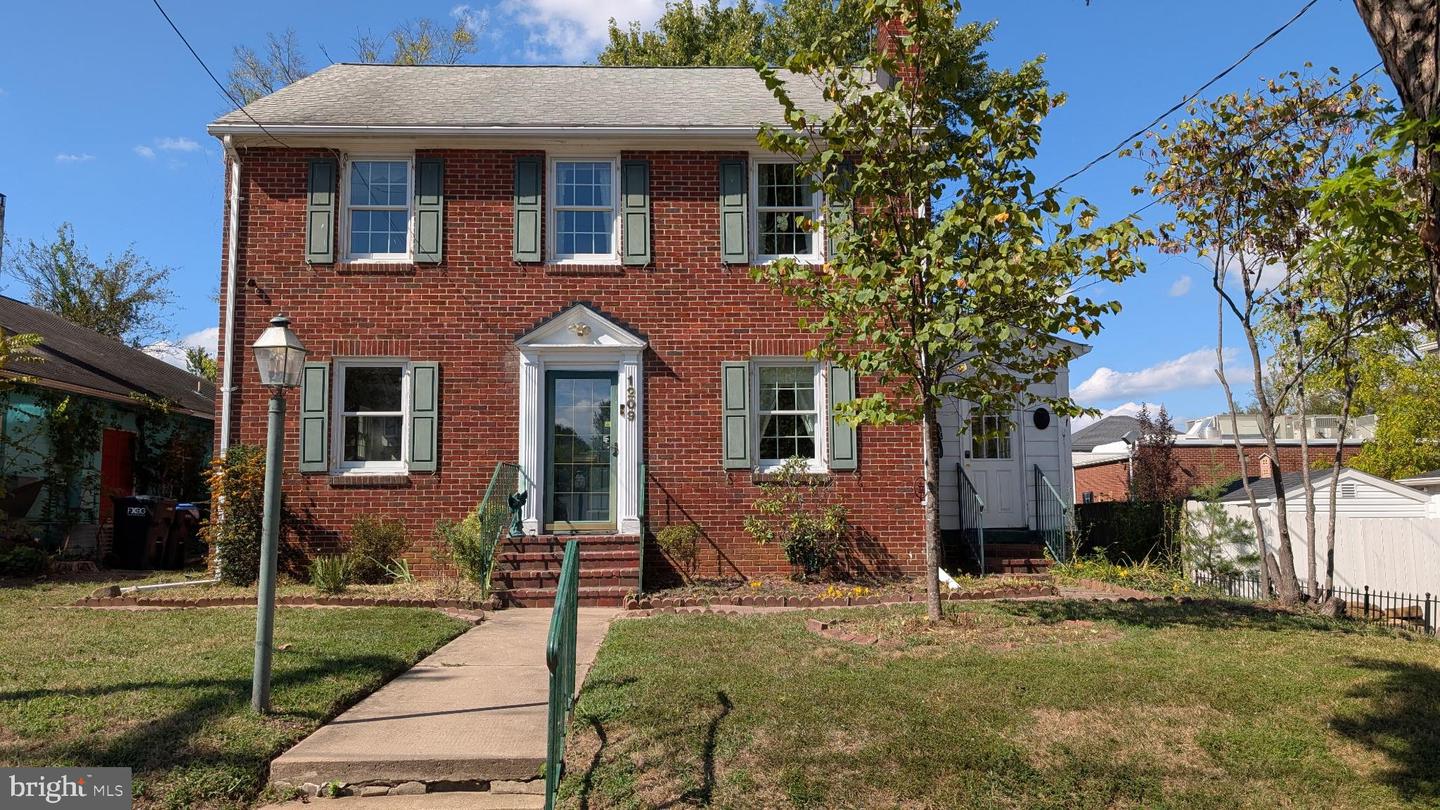 1209 PARCELL ST, FREDERICKSBURG, Virginia 22401, 4 Bedrooms Bedrooms, 16 Rooms Rooms,2 BathroomsBathrooms,Residential,For sale,1209 PARCELL ST,VAFB2008926 MLS # VAFB2008926