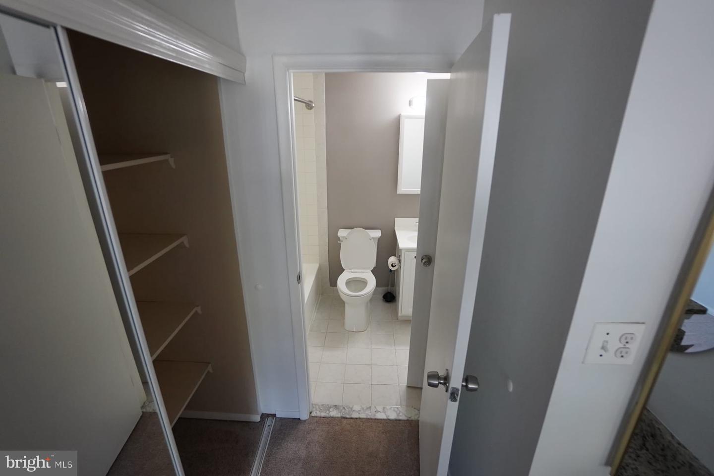 8312 BROOKVALE CT, SPRINGFIELD, Virginia 22153, 2 Bedrooms Bedrooms, ,1 BathroomBathrooms,Residential,For sale,8312 BROOKVALE CT,VAFX2267600 MLS # VAFX2267600