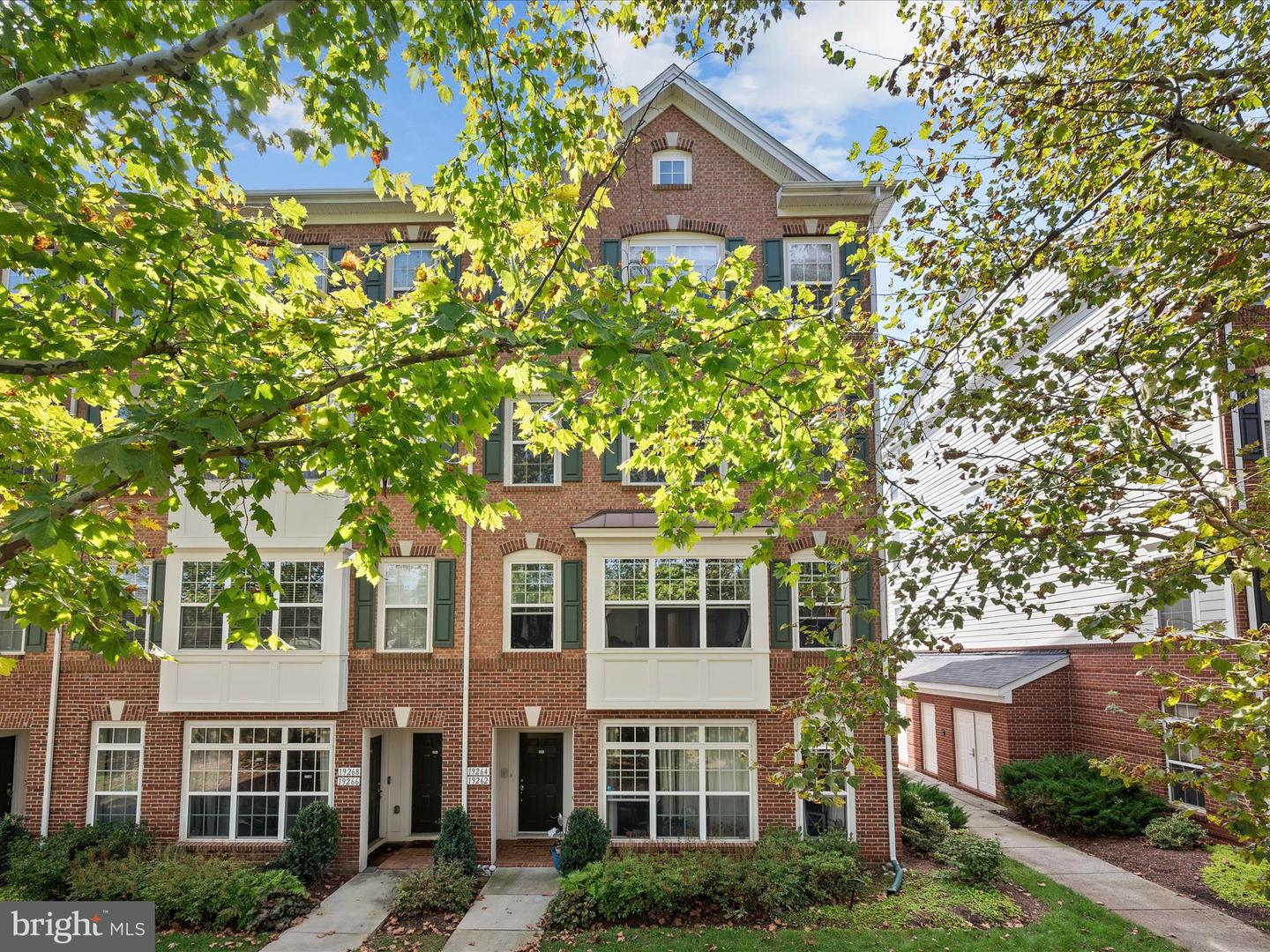 19264 KOSLOWSKI SQ, LEESBURG, Virginia 20176, 3 Bedrooms Bedrooms, ,2 BathroomsBathrooms,Residential,For sale,19264 KOSLOWSKI SQ,VALO2107342 MLS # VALO2107342