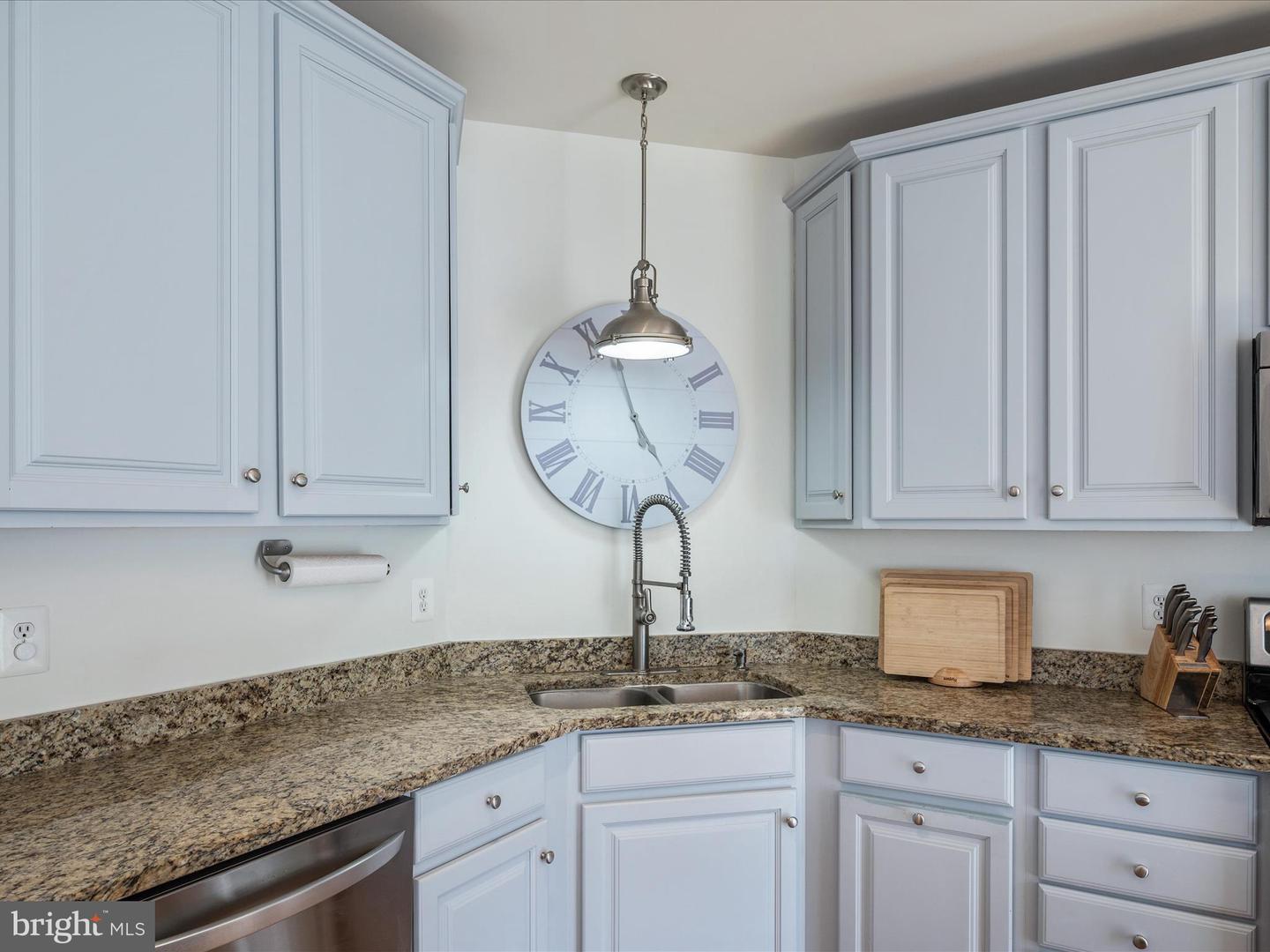 19264 KOSLOWSKI SQ, LEESBURG, Virginia 20176, 3 Bedrooms Bedrooms, ,2 BathroomsBathrooms,Residential,For sale,19264 KOSLOWSKI SQ,VALO2107342 MLS # VALO2107342