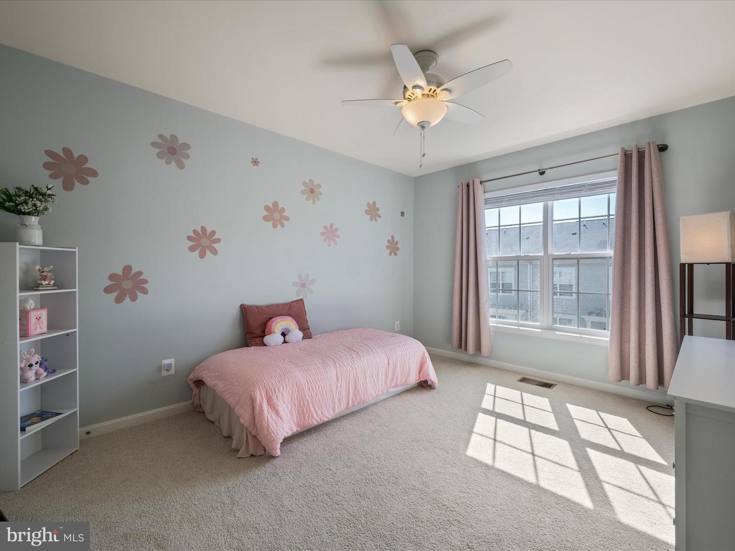 19264 KOSLOWSKI SQ, LEESBURG, Virginia 20176, 3 Bedrooms Bedrooms, ,2 BathroomsBathrooms,Residential,For sale,19264 KOSLOWSKI SQ,VALO2107342 MLS # VALO2107342