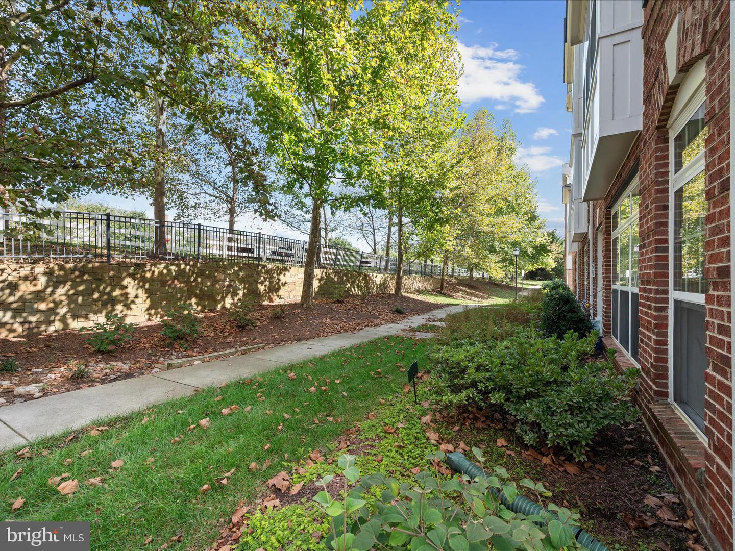 19264 KOSLOWSKI SQ, LEESBURG, Virginia 20176, 3 Bedrooms Bedrooms, ,2 BathroomsBathrooms,Residential,For sale,19264 KOSLOWSKI SQ,VALO2107342 MLS # VALO2107342