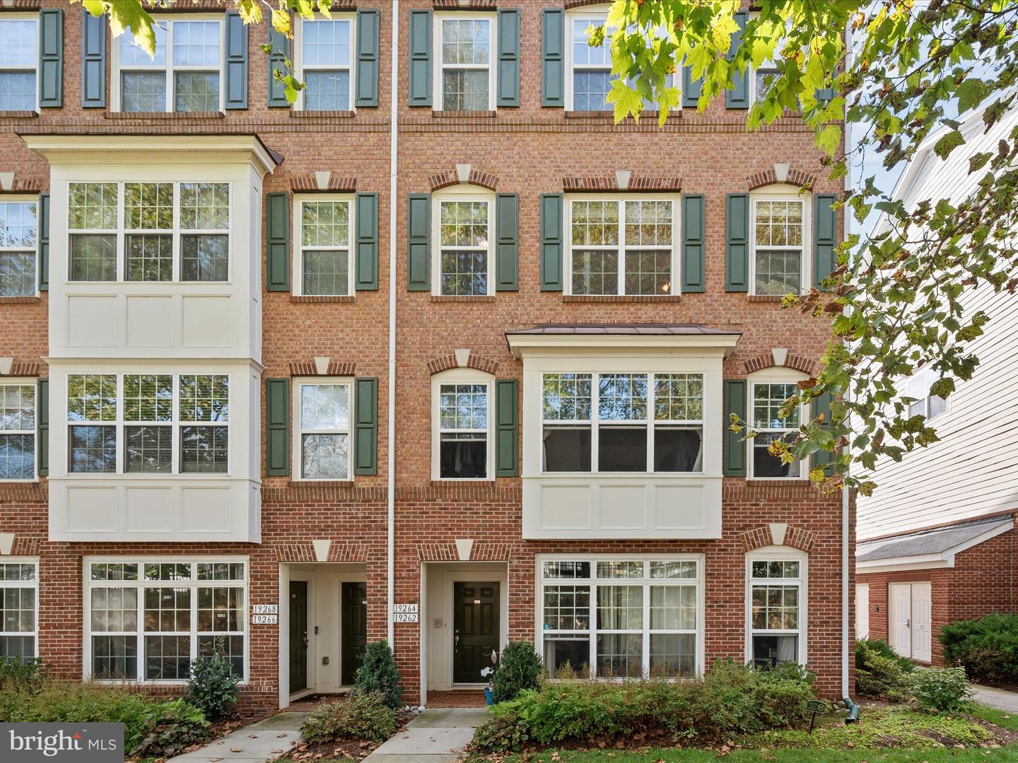 19264 KOSLOWSKI SQ, LEESBURG, Virginia 20176, 3 Bedrooms Bedrooms, ,2 BathroomsBathrooms,Residential,For sale,19264 KOSLOWSKI SQ,VALO2107342 MLS # VALO2107342