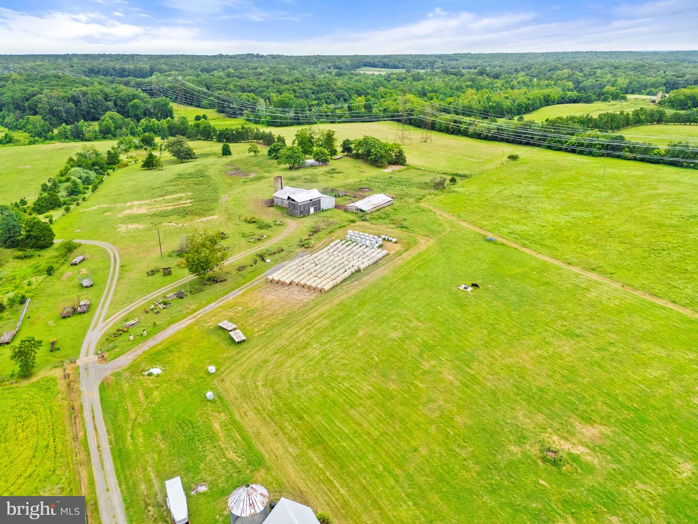 5364 WOODSIDE LN, BEALETON, Virginia 22712, 3 Bedrooms Bedrooms, ,1 BathroomBathrooms,Residential,For sale,5364 WOODSIDE LN,VAFQ2018422 MLS # VAFQ2018422