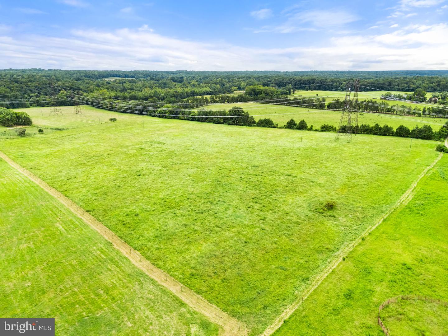 5364 WOODSIDE LN, BEALETON, Virginia 22712, 3 Bedrooms Bedrooms, ,1 BathroomBathrooms,Residential,For sale,5364 WOODSIDE LN,VAFQ2018422 MLS # VAFQ2018422