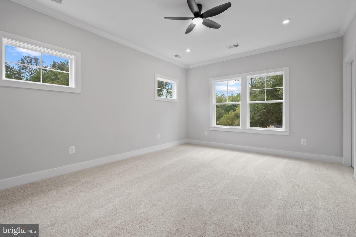 11516 SMITHFIELD RD, MANASSAS, Virginia 20112, 3 Bedrooms Bedrooms, ,3 BathroomsBathrooms,Residential,For sale,11516 SMITHFIELD RD,VAPW2104650 MLS # VAPW2104650