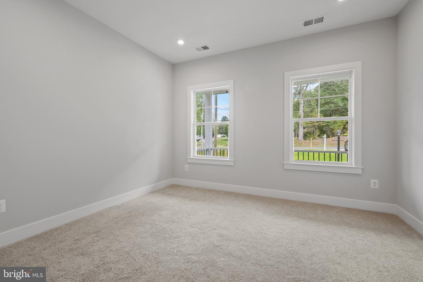 11516 SMITHFIELD RD, MANASSAS, Virginia 20112, 3 Bedrooms Bedrooms, ,3 BathroomsBathrooms,Residential,For sale,11516 SMITHFIELD RD,VAPW2104650 MLS # VAPW2104650
