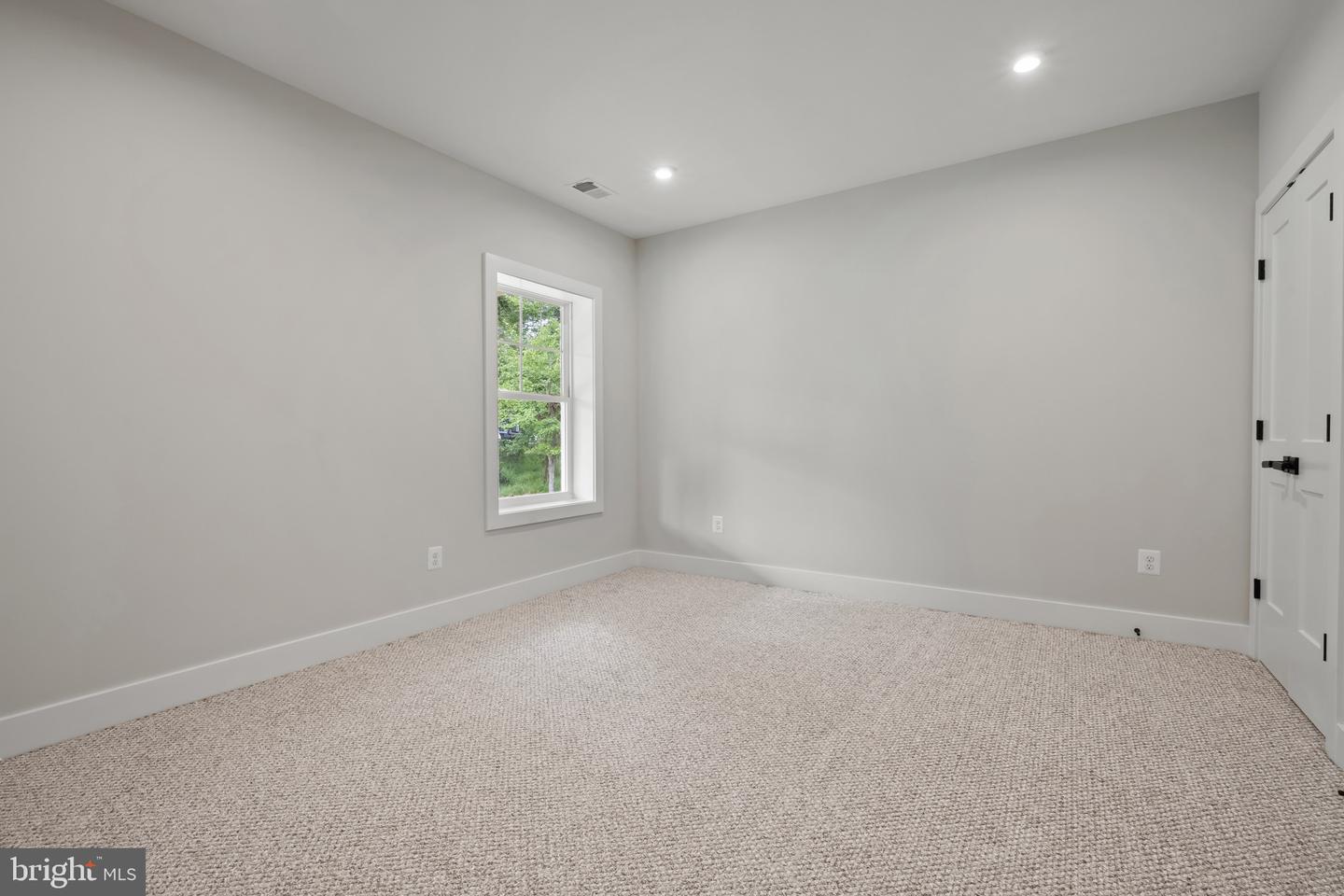 11516 SMITHFIELD RD, MANASSAS, Virginia 20112, 3 Bedrooms Bedrooms, ,3 BathroomsBathrooms,Residential,For sale,11516 SMITHFIELD RD,VAPW2104650 MLS # VAPW2104650