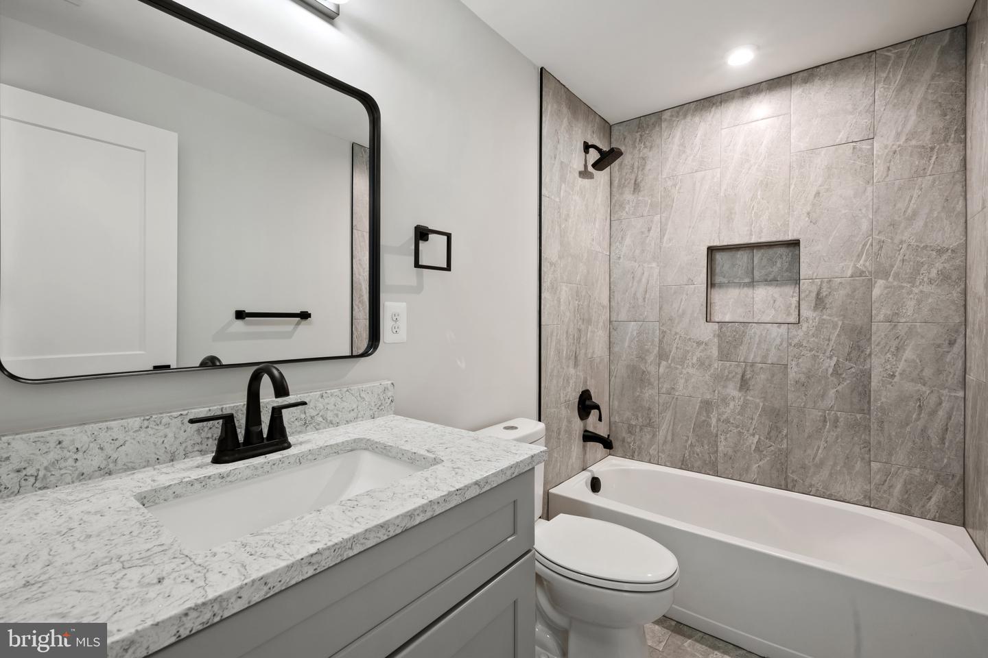 11516 SMITHFIELD RD, MANASSAS, Virginia 20112, 3 Bedrooms Bedrooms, ,3 BathroomsBathrooms,Residential,For sale,11516 SMITHFIELD RD,VAPW2104650 MLS # VAPW2104650