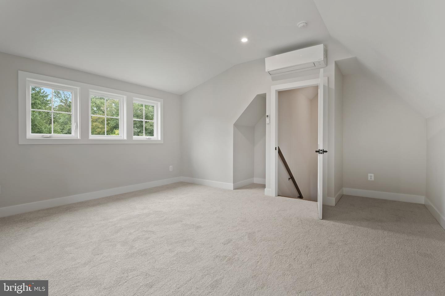 11516 SMITHFIELD RD, MANASSAS, Virginia 20112, 3 Bedrooms Bedrooms, ,3 BathroomsBathrooms,Residential,For sale,11516 SMITHFIELD RD,VAPW2104650 MLS # VAPW2104650