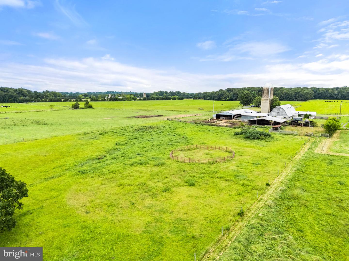 5474 WOODSIDE LN, BEALETON, Virginia 22712, 3 Bedrooms Bedrooms, ,2 BathroomsBathrooms,Farm,For sale,5474 WOODSIDE LN,VAFQ2018414 MLS # VAFQ2018414