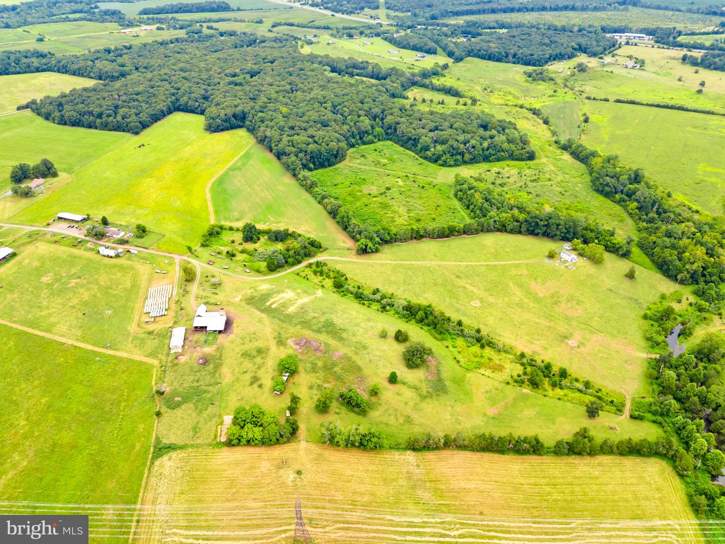 5474 WOODSIDE LN, BEALETON, Virginia 22712, 3 Bedrooms Bedrooms, ,2 BathroomsBathrooms,Farm,For sale,5474 WOODSIDE LN,VAFQ2018414 MLS # VAFQ2018414