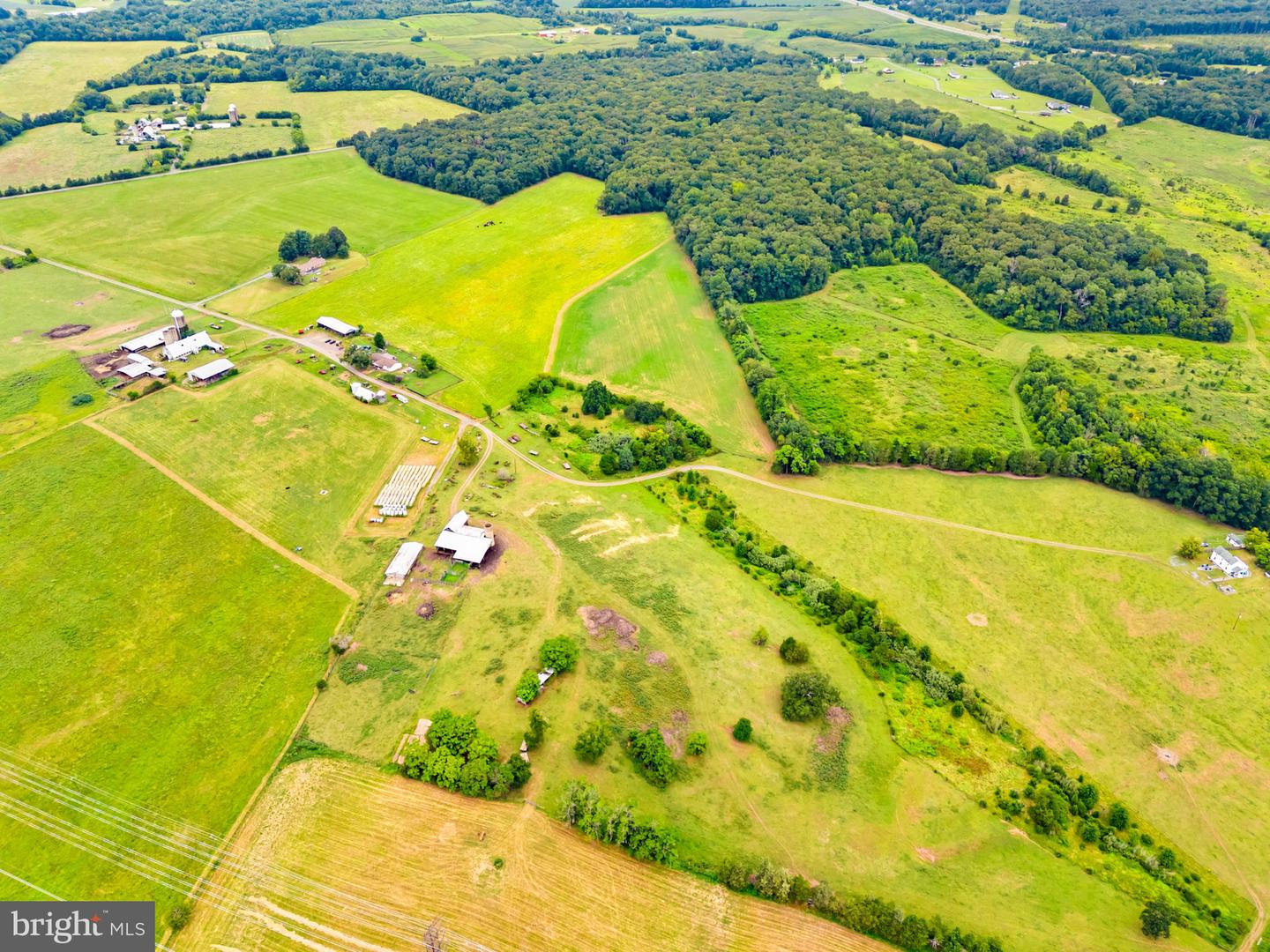 5474 WOODSIDE LN, BEALETON, Virginia 22712, 3 Bedrooms Bedrooms, ,2 BathroomsBathrooms,Farm,For sale,5474 WOODSIDE LN,VAFQ2018414 MLS # VAFQ2018414