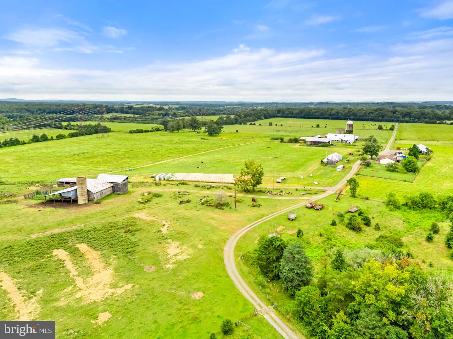 5474 WOODSIDE LN, BEALETON, Virginia 22712, 3 Bedrooms Bedrooms, ,2 BathroomsBathrooms,Farm,For sale,5474 WOODSIDE LN,VAFQ2018414 MLS # VAFQ2018414