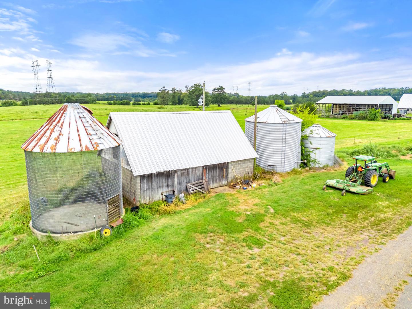 5474 WOODSIDE LN, BEALETON, Virginia 22712, 3 Bedrooms Bedrooms, ,2 BathroomsBathrooms,Farm,For sale,5474 WOODSIDE LN,VAFQ2018414 MLS # VAFQ2018414
