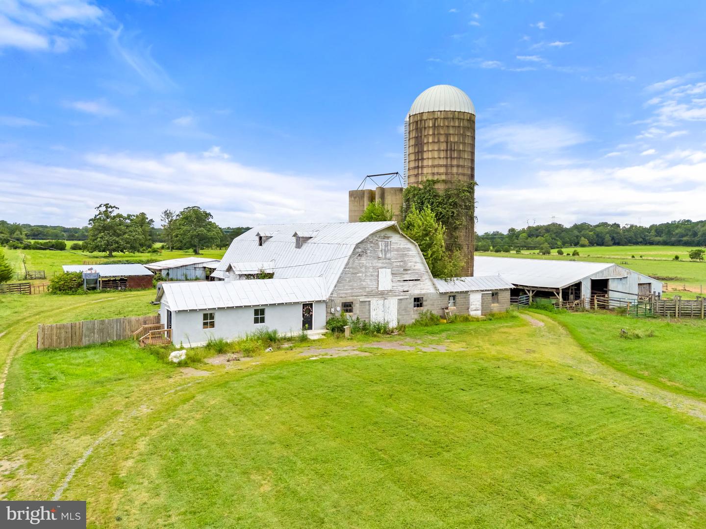 5474 WOODSIDE LN, BEALETON, Virginia 22712, 3 Bedrooms Bedrooms, ,2 BathroomsBathrooms,Farm,For sale,5474 WOODSIDE LN,VAFQ2018414 MLS # VAFQ2018414