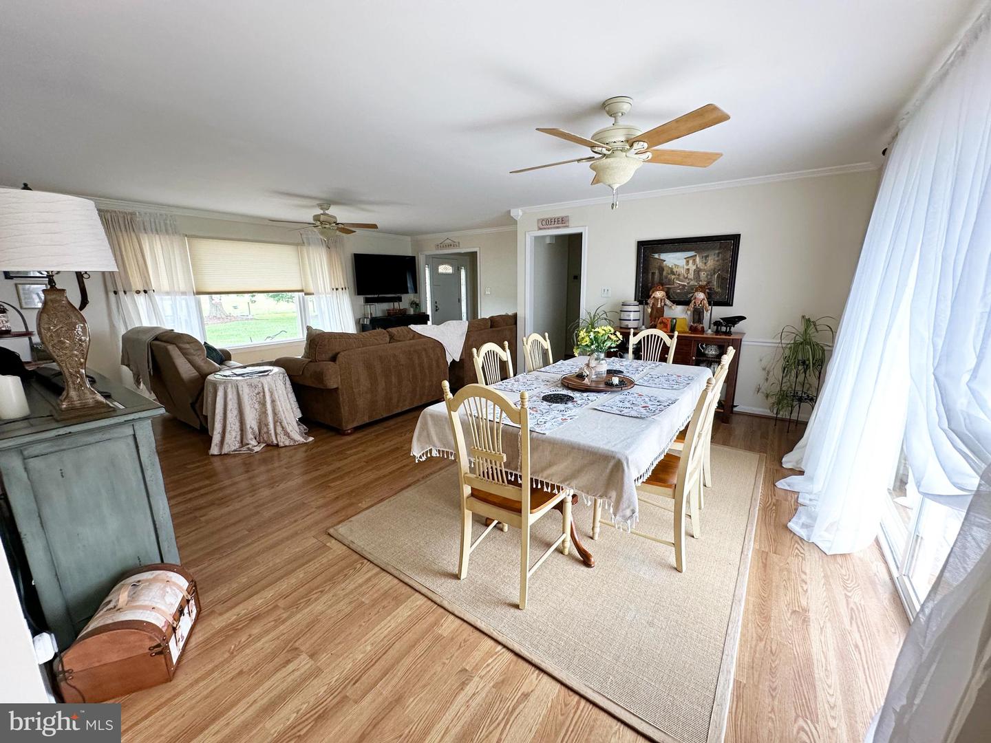 5474 WOODSIDE LN, BEALETON, Virginia 22712, 3 Bedrooms Bedrooms, ,2 BathroomsBathrooms,Farm,For sale,5474 WOODSIDE LN,VAFQ2018414 MLS # VAFQ2018414