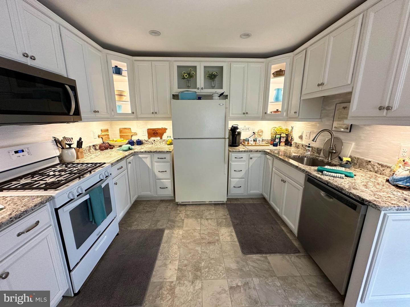 5474 WOODSIDE LN, BEALETON, Virginia 22712, 3 Bedrooms Bedrooms, ,2 BathroomsBathrooms,Farm,For sale,5474 WOODSIDE LN,VAFQ2018414 MLS # VAFQ2018414