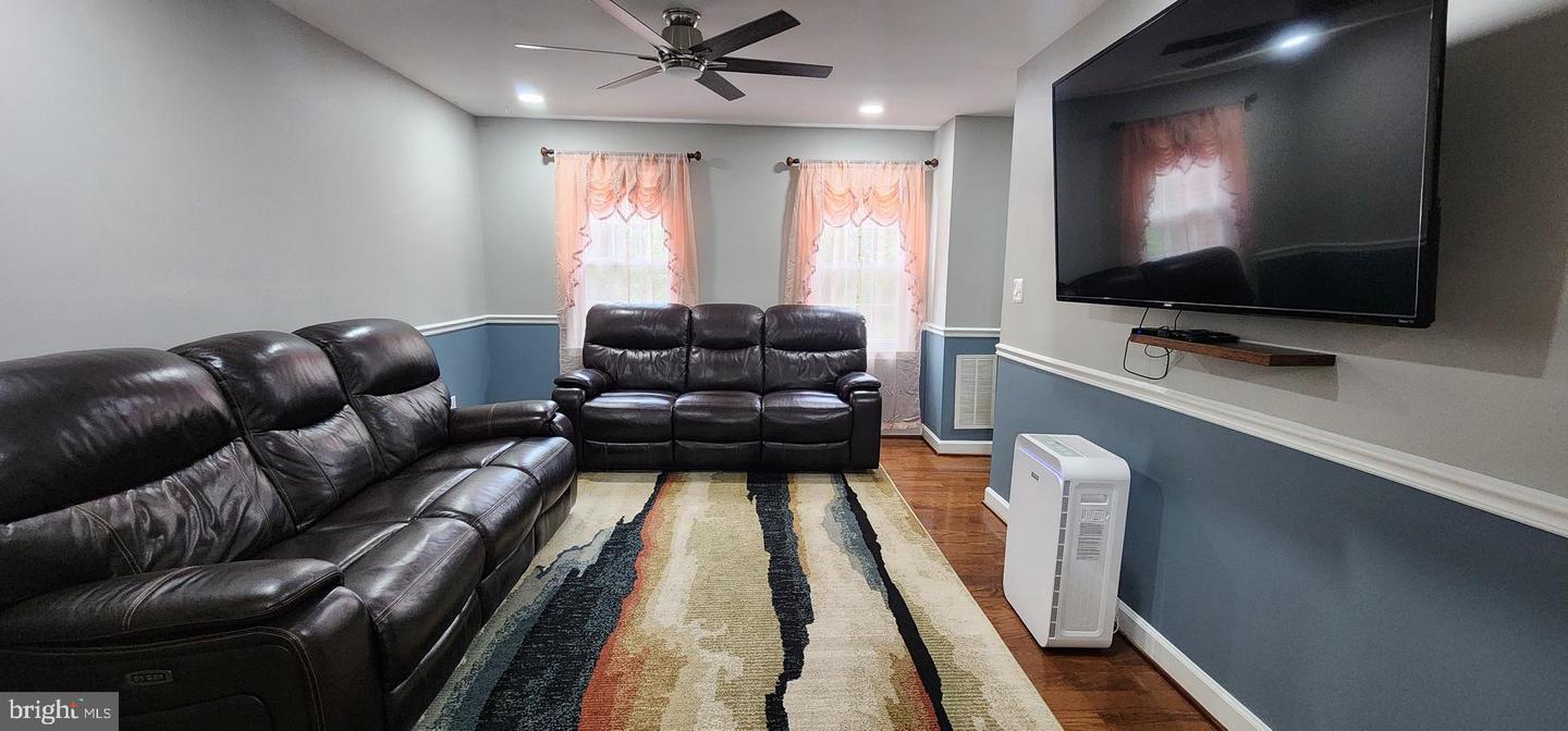 1030 SALISBURY CT, STERLING, Virginia 20164, 4 Bedrooms Bedrooms, ,3 BathroomsBathrooms,Residential,For sale,1030 SALISBURY CT,VALO2107676 MLS # VALO2107676
