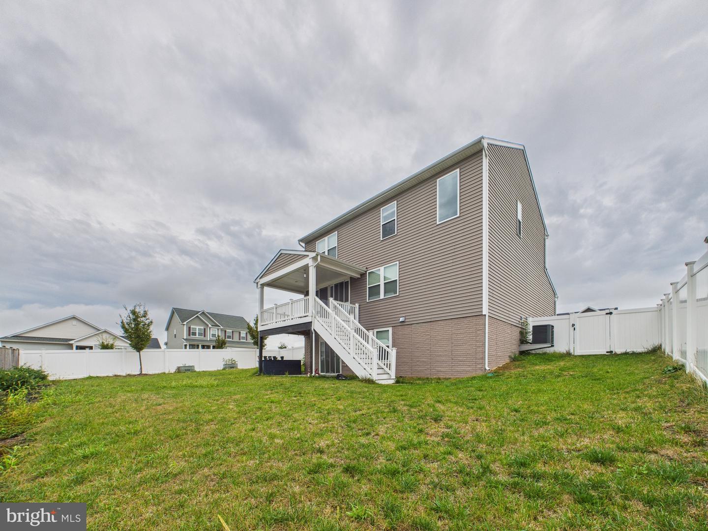 110 NATHAN DR, STEPHENS CITY, Virginia 22655, 5 Bedrooms Bedrooms, 9 Rooms Rooms,3 BathroomsBathrooms,Residential,For sale,110 NATHAN DR,VAFV2037072 MLS # VAFV2037072