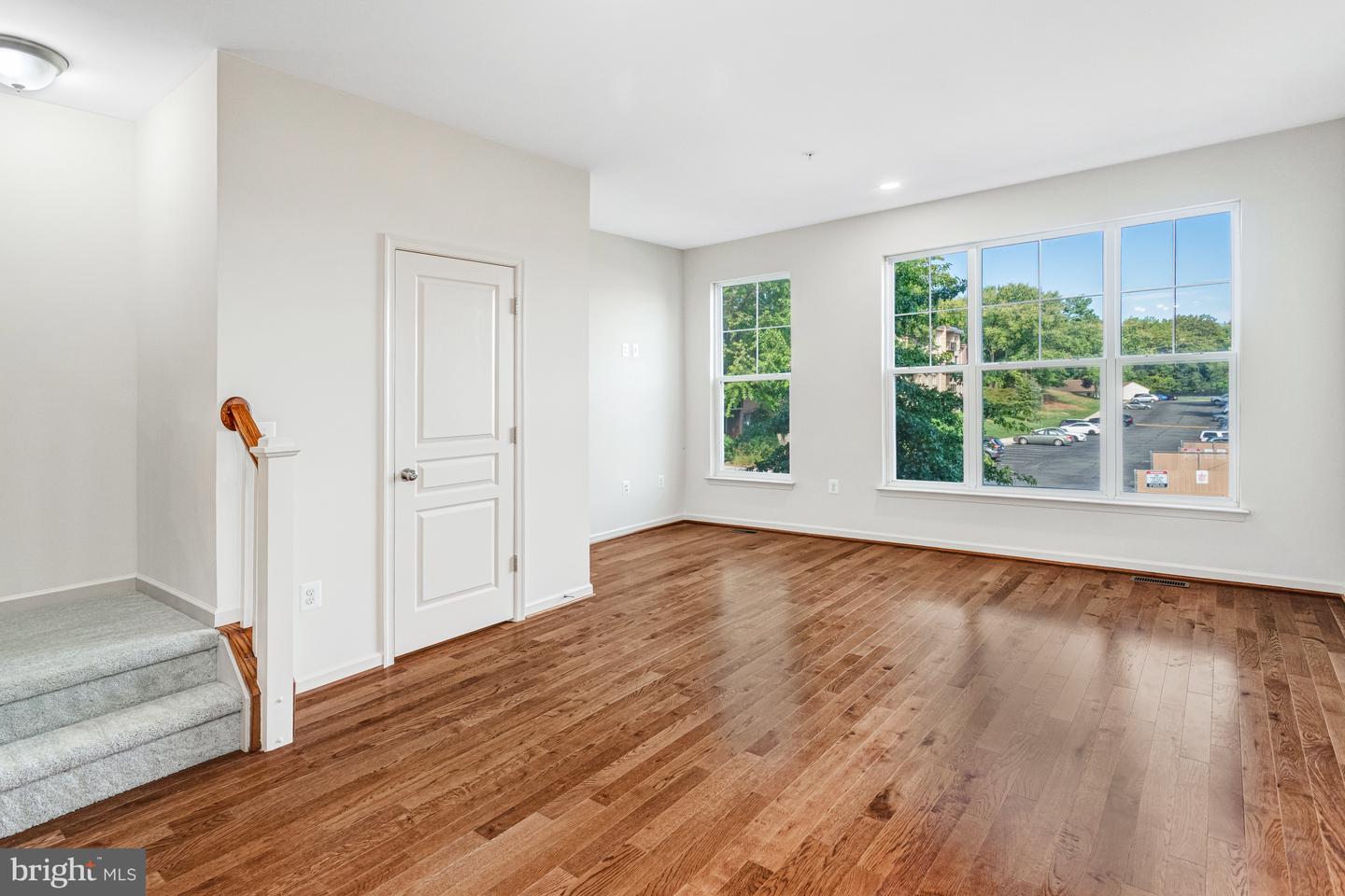 1575 RENATE DR, WOODBRIDGE, Virginia 22192, 3 Bedrooms Bedrooms, ,3 BathroomsBathrooms,Residential,For sale,1575 RENATE DR,VAPW2104958 MLS # VAPW2104958