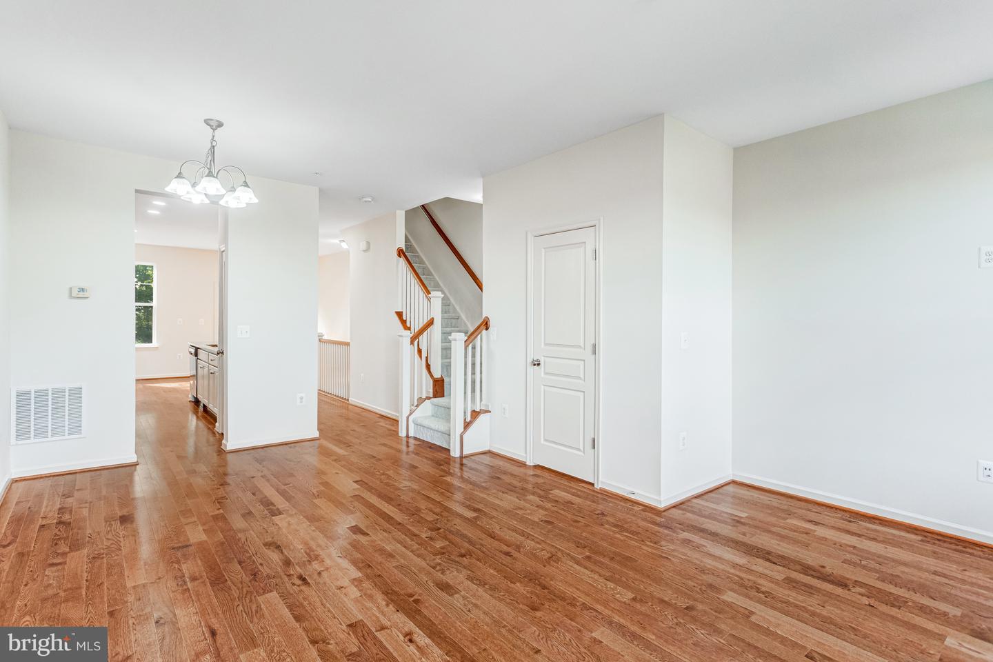 1575 RENATE DR, WOODBRIDGE, Virginia 22192, 3 Bedrooms Bedrooms, ,3 BathroomsBathrooms,Residential,For sale,1575 RENATE DR,VAPW2104958 MLS # VAPW2104958